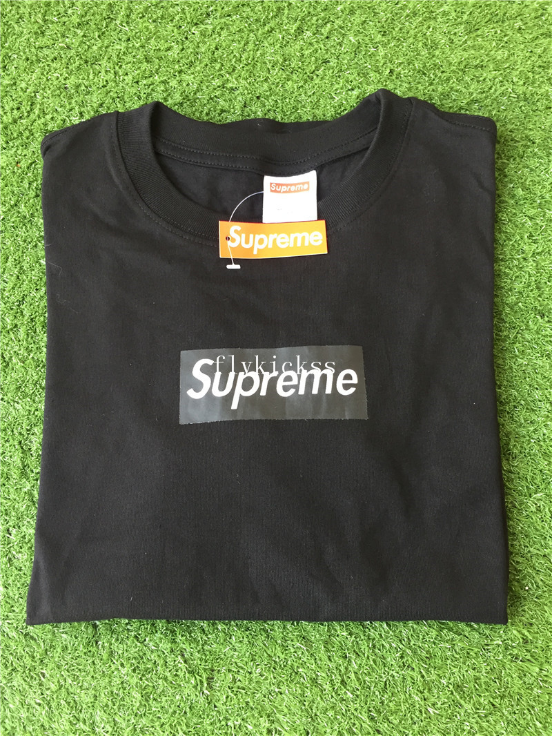 White Supreme Letter Black Tshirt